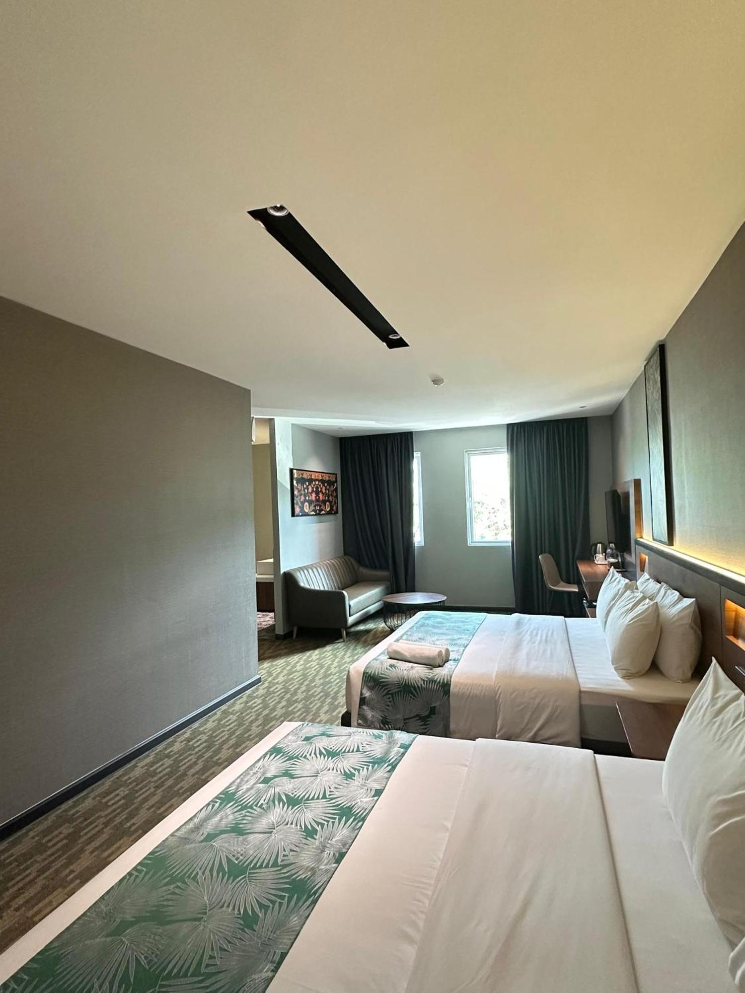 Nb Hotel Τζόχορ Μπάχρου Εξωτερικό φωτογραφία